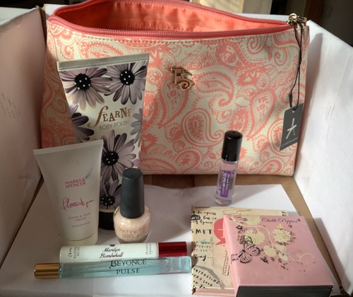 Makeup bag contents nail - makeup,